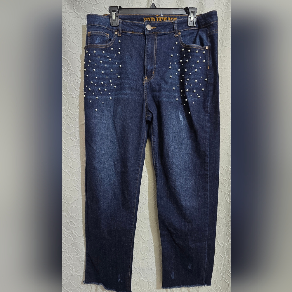 V.I.P. Jeans w/ Pretty Pearl Accents Size 16